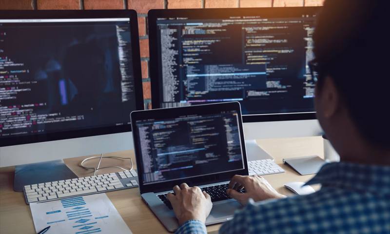 数据科学选型:R与Python如何赋能邻水县网站建设?